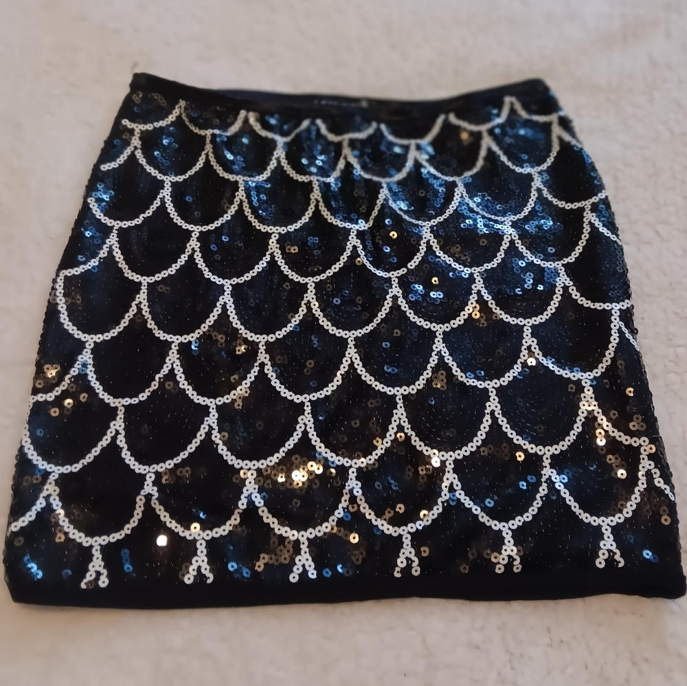 Sequin Embellished Black and Silver Skirt ,mini Black/White Color,#s/m Spandex